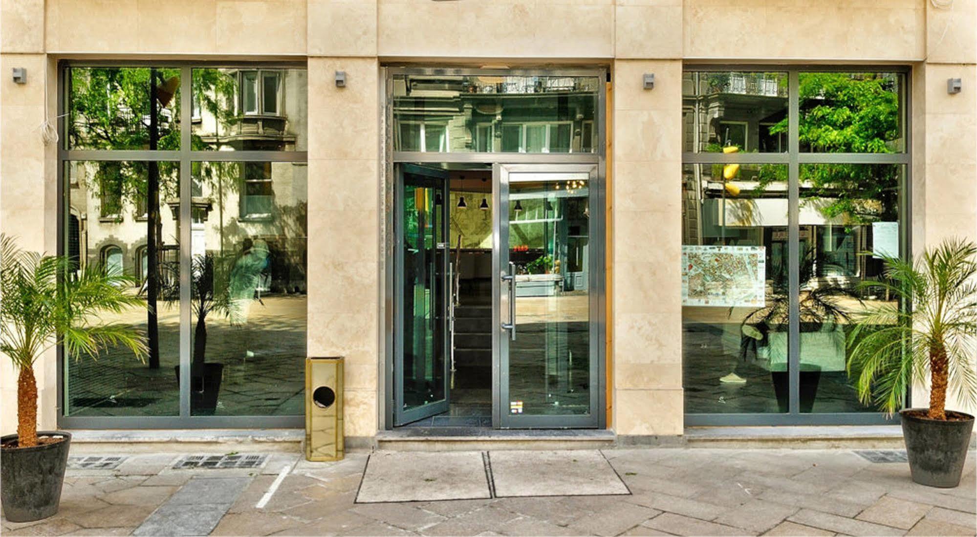 Hotel Aviation Saint-Gilles Exterior foto